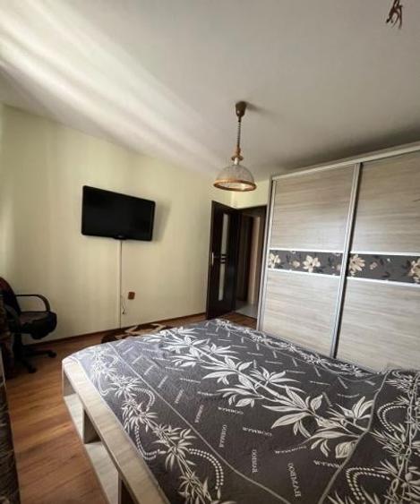 Apartament cu 3 camere decomandat în Tomis III