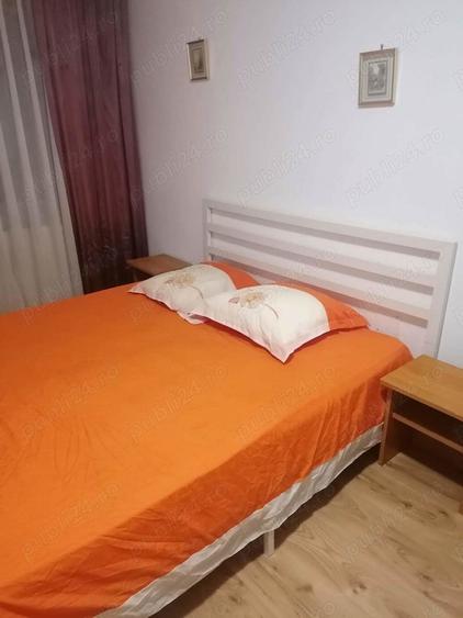 Apartament cu 4 camere decomandat în Central