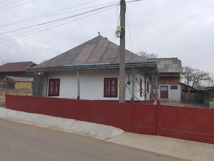 Casă cu 3 camere cu Teren 800 Mp în Drăgoiești
