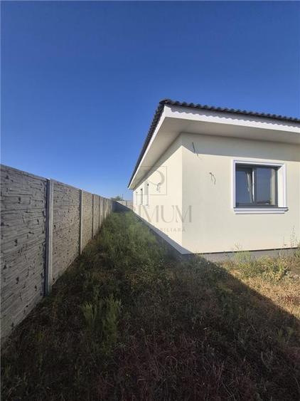 Duplex cu 3 camere cu Teren 310 Mp în Moșnița Nouă