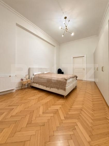 Apartament cu 4 camere circular, mobilat în Sinaia