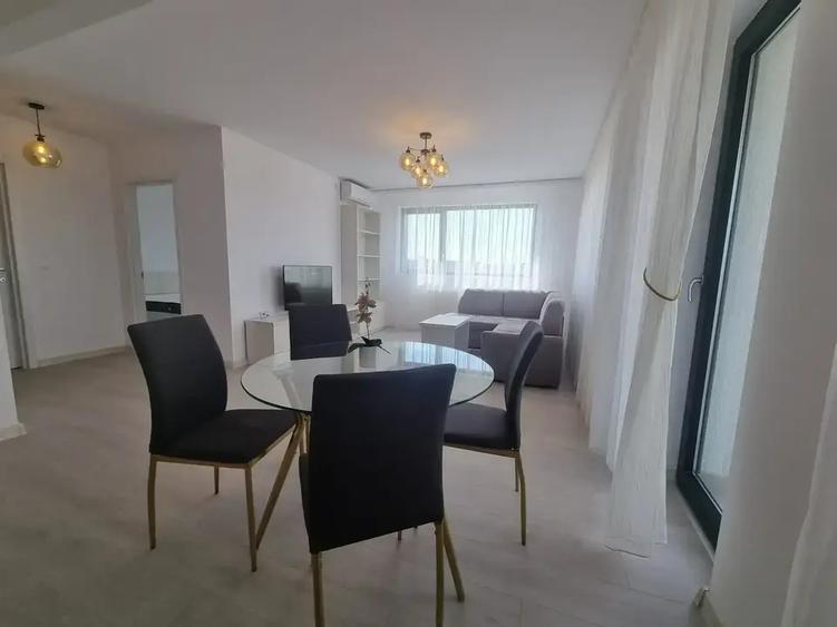 Apartament cu 2 camere decomandat în Exterior Est