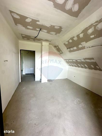 Casă cu 4 camere cu Teren 800 Mp în Gilău