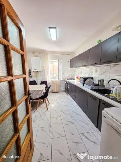 Apartament cu 4 camere decomandat în Obcini
