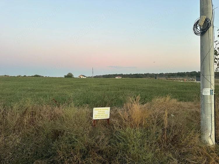 Teren de 2200 mp, în Găneasa
