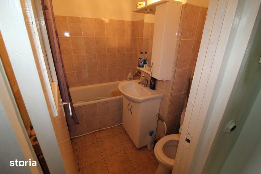 Vand apartament cu 3 camere in Calan, Central-Str.Traian, etaj 2... - 3