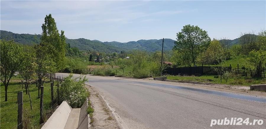 Teren de 2070 mp, în Vârfuri