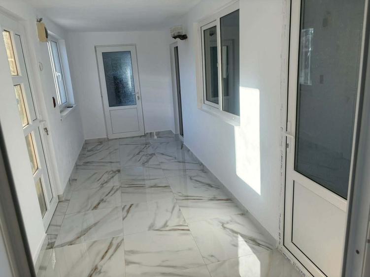 Casă cu 3 camere în Vadu Pașii