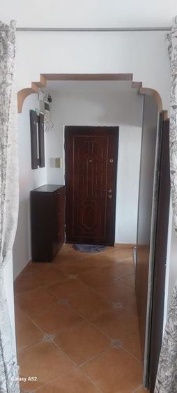 Inchiriez apartament 3 camere decomandat, zona Terezian din Sibiu - 8