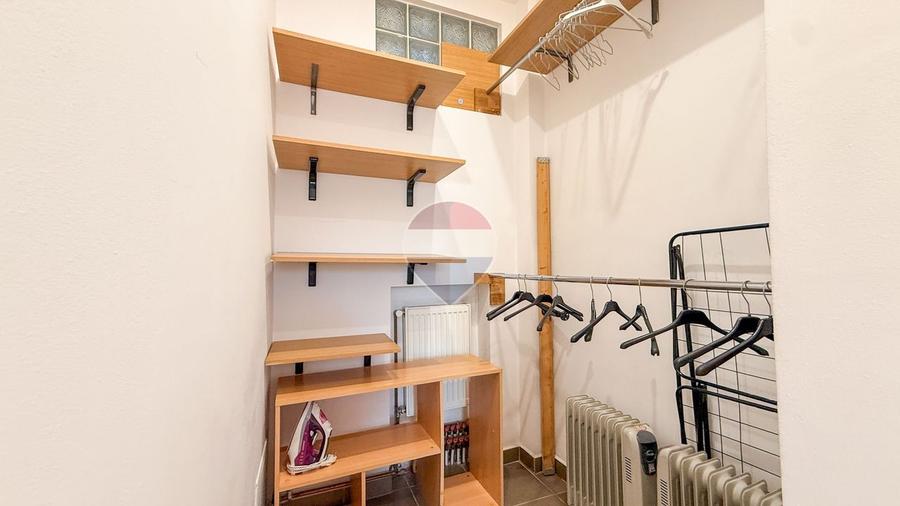 Apartament cu 3 camere decomandat, mobilat în Universitate