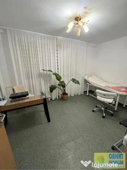 Centru, Colonadelor, de inchiriat 2 camere, nemobilat, parter - 1