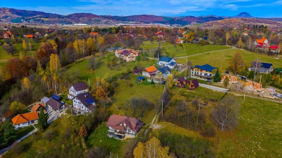 Teren Construcții intravilan de 1841 mp, în Predeluț