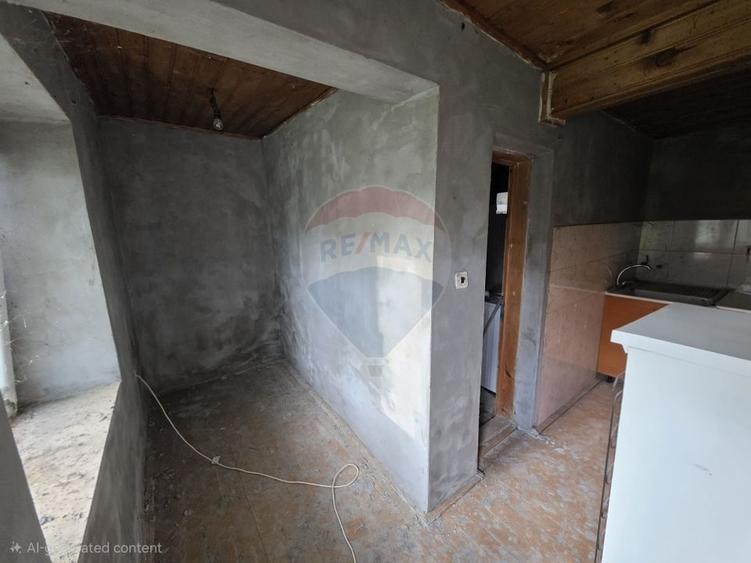 Casă individuală cu 4 camere cu Teren 2880 Mp în Giulvăz