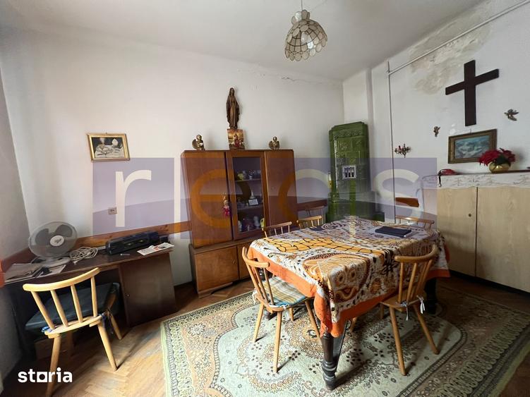 Casă cu 8 camere cu Teren 63 Mp în Centrul Civic