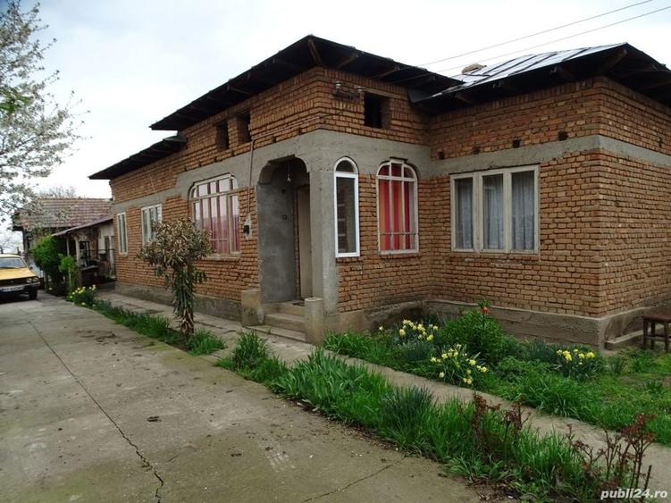 Casă cu Teren 2930 Mp în Giuvărăști