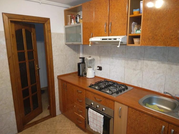 Apartament cu 3 camere în Torontalului