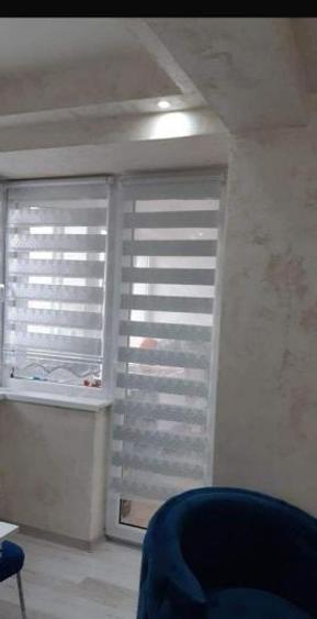 Apartament cu 2 camere semidecomandat, mobilat în Primo