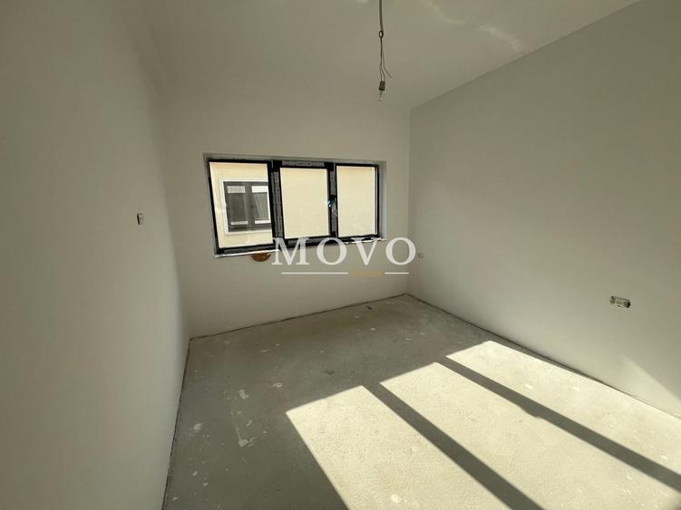 Duplex cu 4 camere cu Canalizare în Giroc