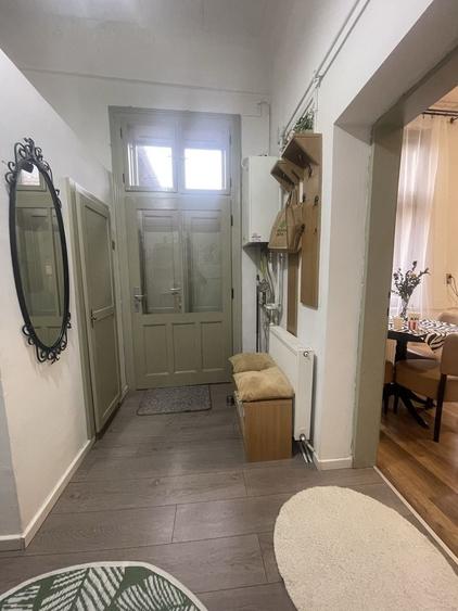 Garsonieră decomandată în Central