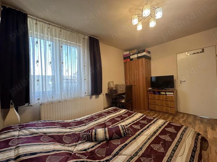 Apartament cu 3 camere decomandat în Ultracentral