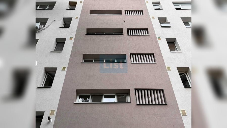 Apartament cu 3 camere semidecomandat, mobilat în Drumul Taberei