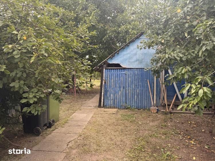 Casă cu 2 camere cu Teren 1172 Mp în Ciești