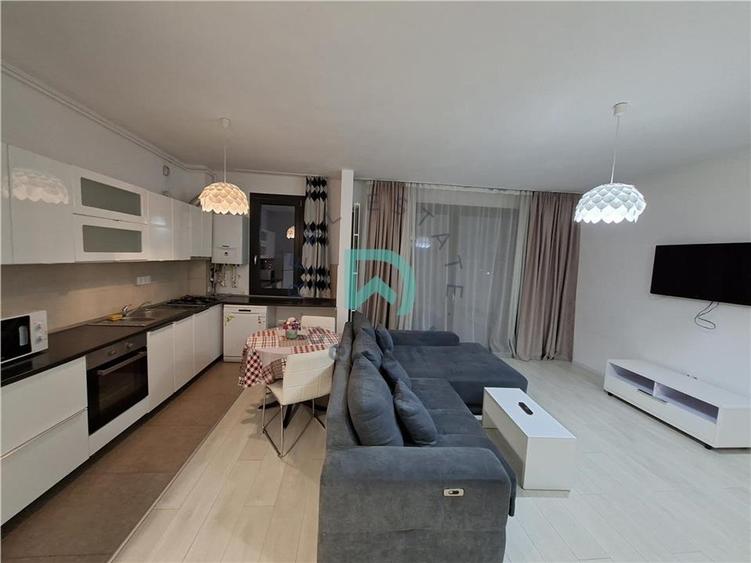Apartament cu 3 camere semidecomandat în Bartolomeu