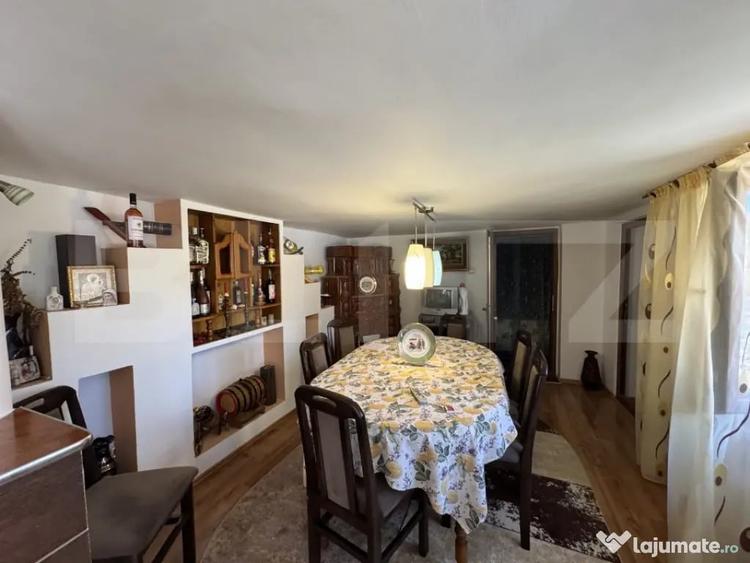 Casă cu 4 camere cu Teren 13000 Mp în Primăverii