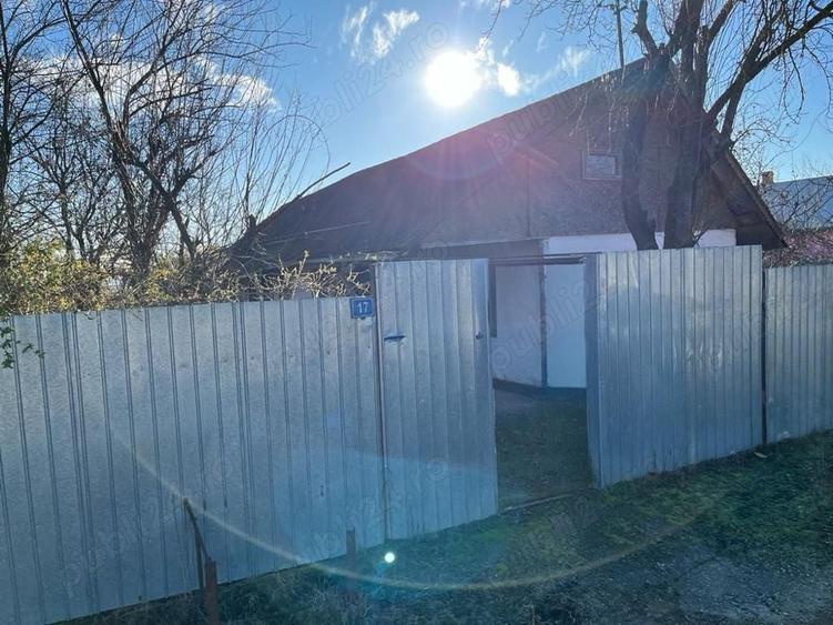 Casă cu 3 camere cu Teren 2000 Mp în Nuci
