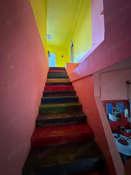 Apartament cu 4 camere decomandat în Central