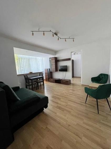 Apartament cu 2 camere semidecomandat în Eroii Revoluției