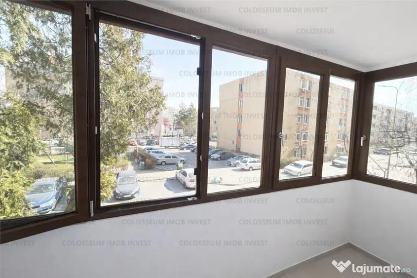 Apartament cu 3 camere decomandat în Calea București