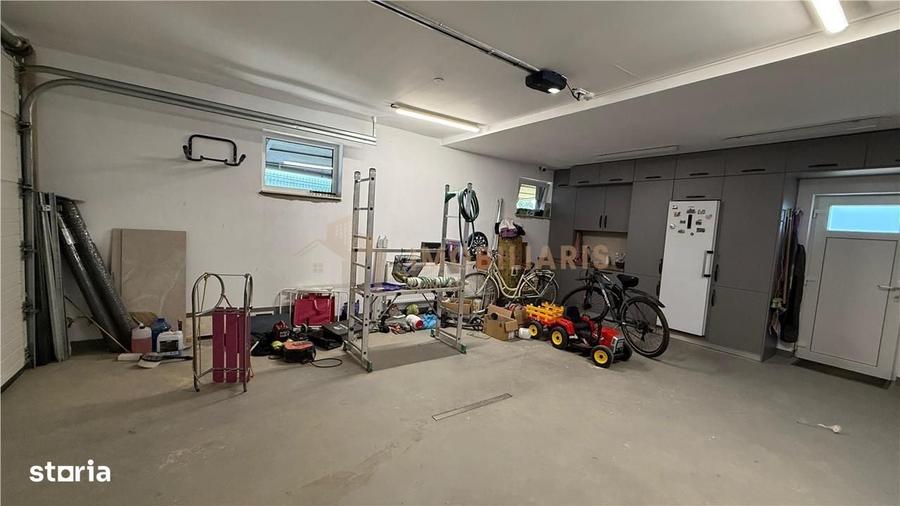 Apartament cu 3 camere decomandat în Republicii