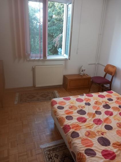 Inchiriez apartament 2 camere pitesti str Livezilor complet utilat centrala, masina spalat, frigider ,mobilat - 5