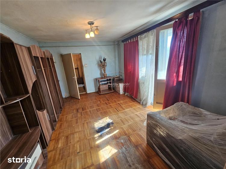 Resita, 2 Cam. Mobilat+Utilat, Micro 3 - 10