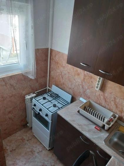 Garsonieră semidecomandată în Confecții