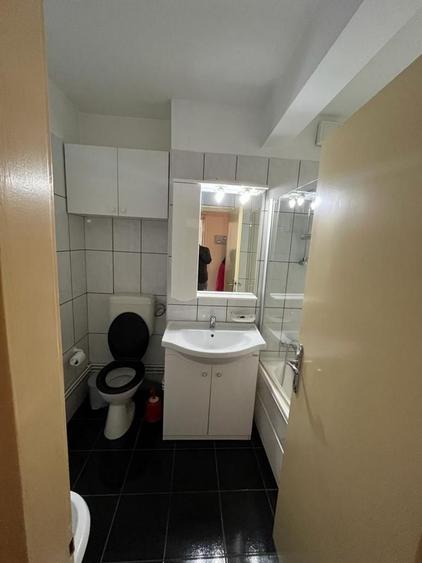 Apartament cu 3 camere în Ultracentral