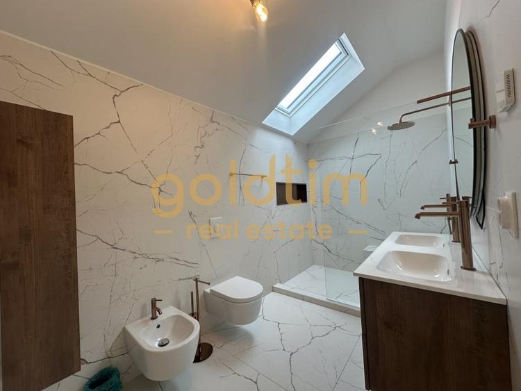 Duplex cu 4 camere cu Canalizare în Iancu Nicolae