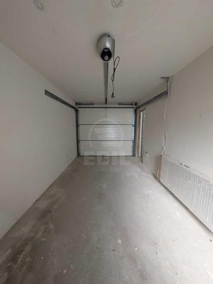 Casă cu 4 camere cu Canalizare în Florești