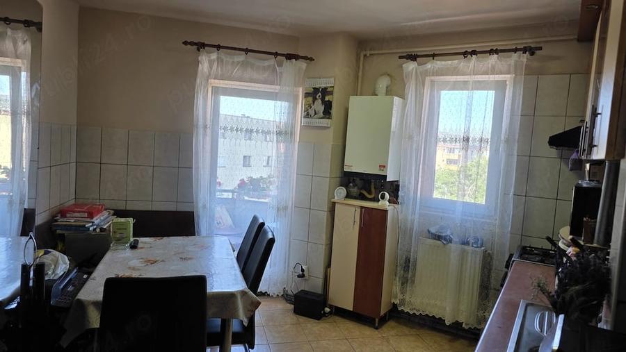 Apartament cu 2 camere semidecomandat în Mărăști
