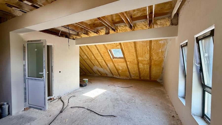 Duplex cu 5 camere cu Canalizare în Florești
