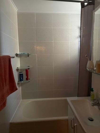 Apartament cu 2 camere semidecomandat în P-ța Victoriei