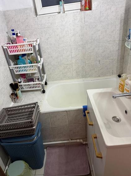 Apartament cu 2 camere semidecomandat în Calea București