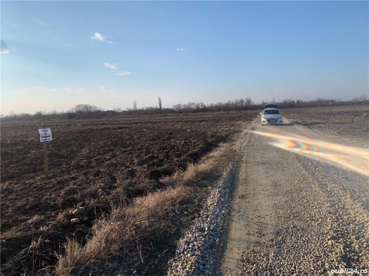 Teren de 4700 mp, în Stoenești