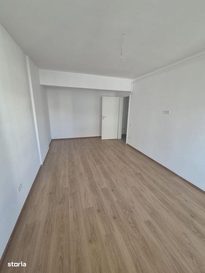 Garsoniera spatioasa, finisata, bloc nou, metrou Berceni - 2