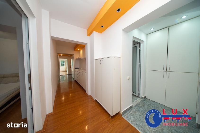 Apartament cu 3 camere decomandat în Babadag