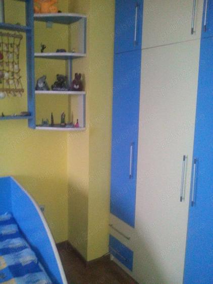 Apartament cu 3 camere decomandat în Casin