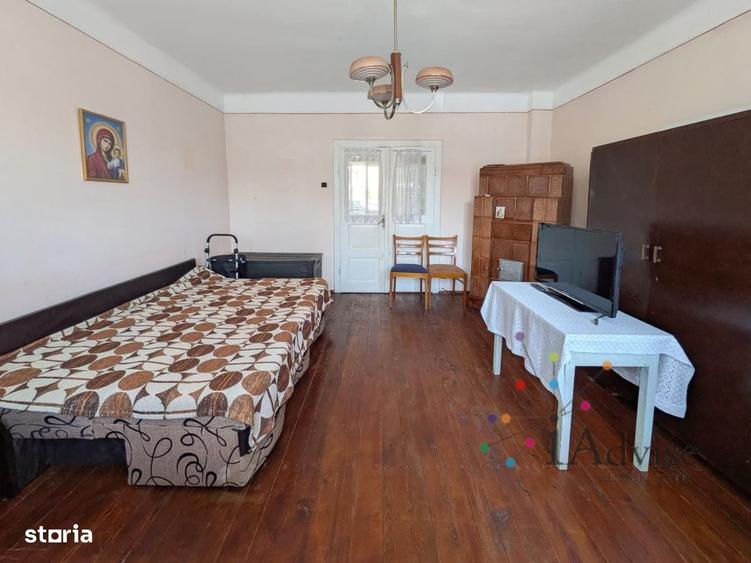 Casă cu 3 camere în Tractorul