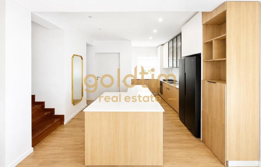 Duplex cu 5 camere cu Canalizare în Pipera