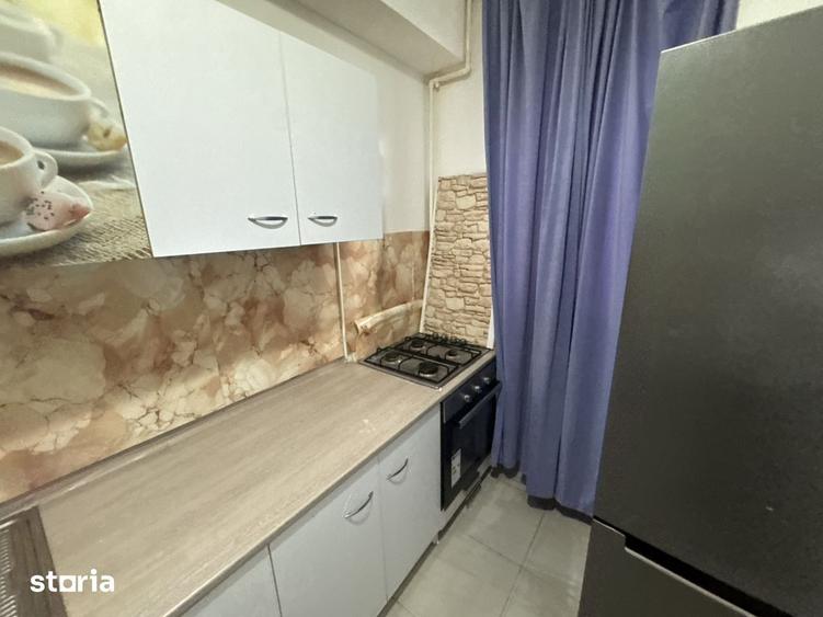 Apartament cu 3 camere decomandat, mobilat în Ozana